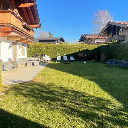 Gemuetliche Im Bergdoktordorf بيت للعطل *