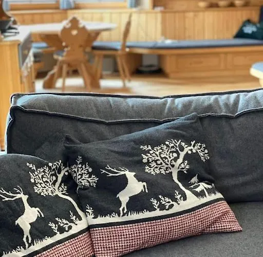 Gemuetliche Im Bergdoktordorf بيت للعطل *