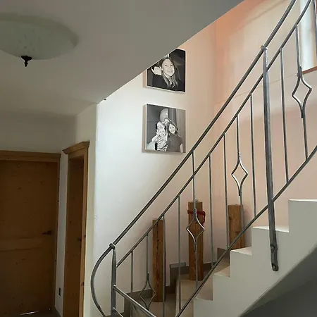 Gemuetliche Im Bergdoktordorf Tatil Evi