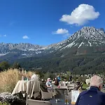 Gemuetliche Im Bergdoktordorf Casa de Férias
