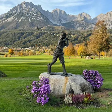 Ferienhaus Gemütliche Im Bergdoktordorf